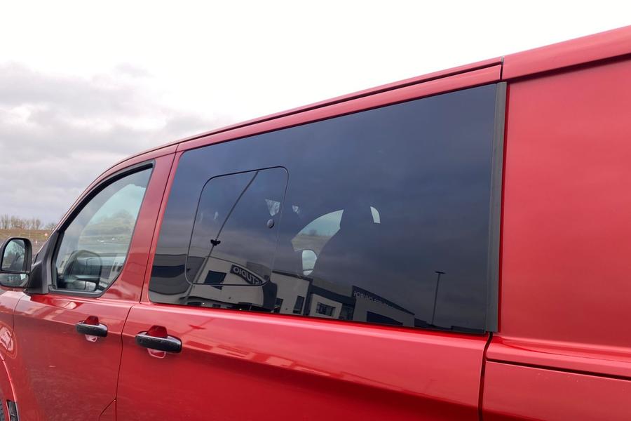 Ford TRANSIT CUSTOM Photo edd58180-2337-41a9-93b8-c44204702af8.jpg