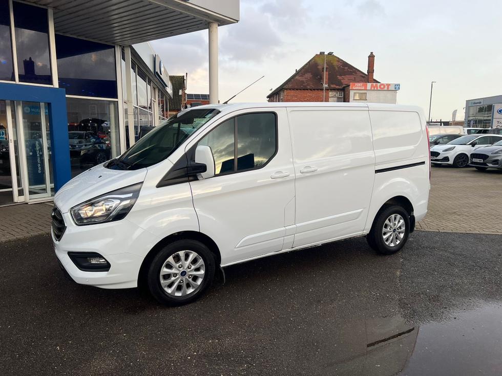 Ford Transit Custom Photo eddc618f-4bf9-41f4-a707-af88f25c1e75.jpg