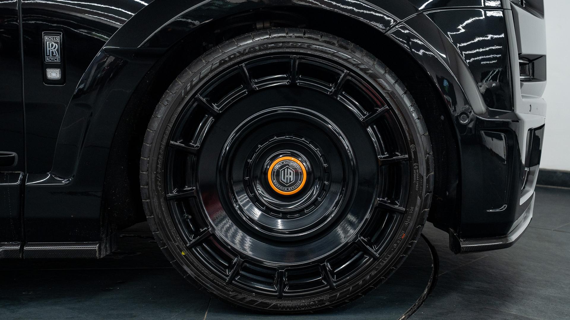 Rolls-Royce Cullinan Photo eddd4874-a8aa-4ede-a209-7f5a37bbf64f.jpg