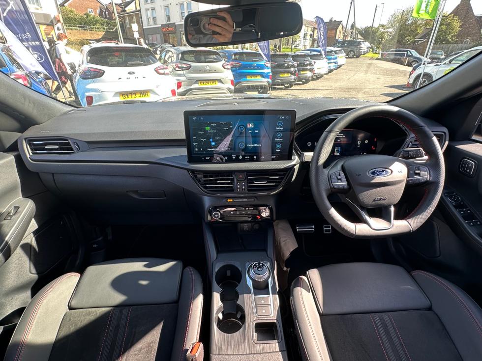 Ford Kuga Photo ede61796-c654-4d23-88b4-83e4d5683d6d.jpeg