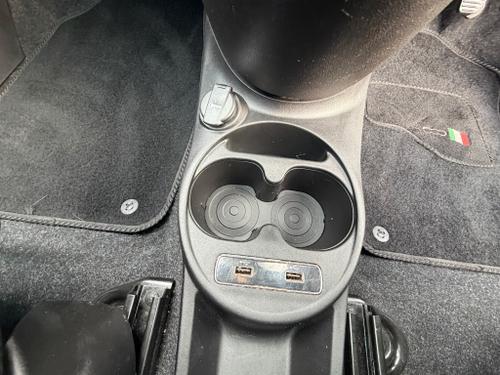 Fiat 500 Photo ede6aa85-5650-4507-aa25-e2eb085244f5.jpeg