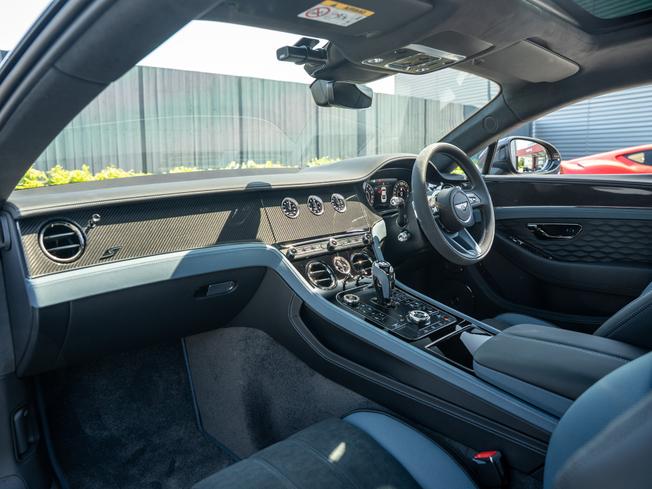 BENTLEY Continental GT Photo 2