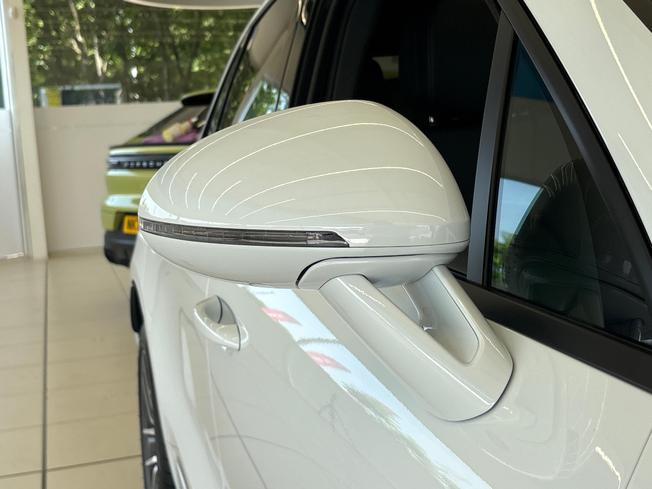 PORSCHE Macan Photo 22