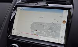 Jaguar E-PACE Photo 22