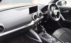 Audi Q2 Photo 11