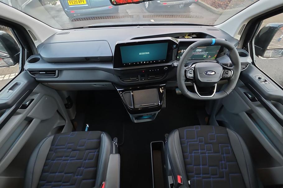 Used Ford TRANSIT CUSTOM L1DCIVMSRT17 8