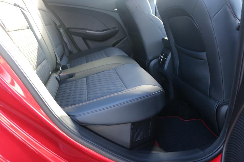 2025 25 MG MG 3