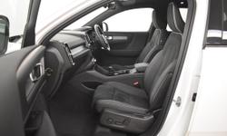 Volvo XC40 Photo 23