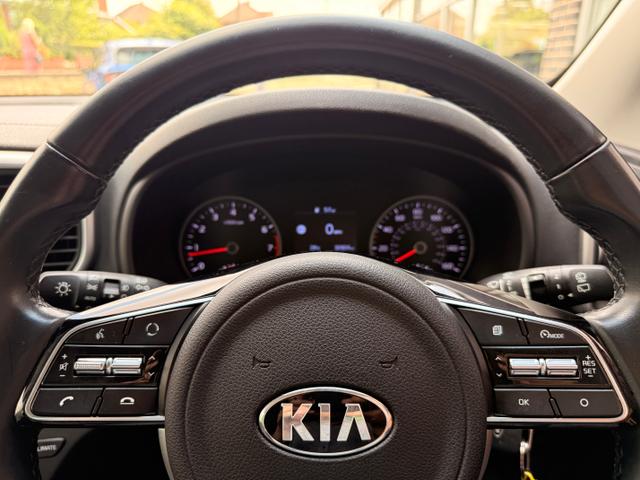 Kia Sportage Photo ee42d39f-b6c5-4af9-a8be-8e7be1665ecd.jpg