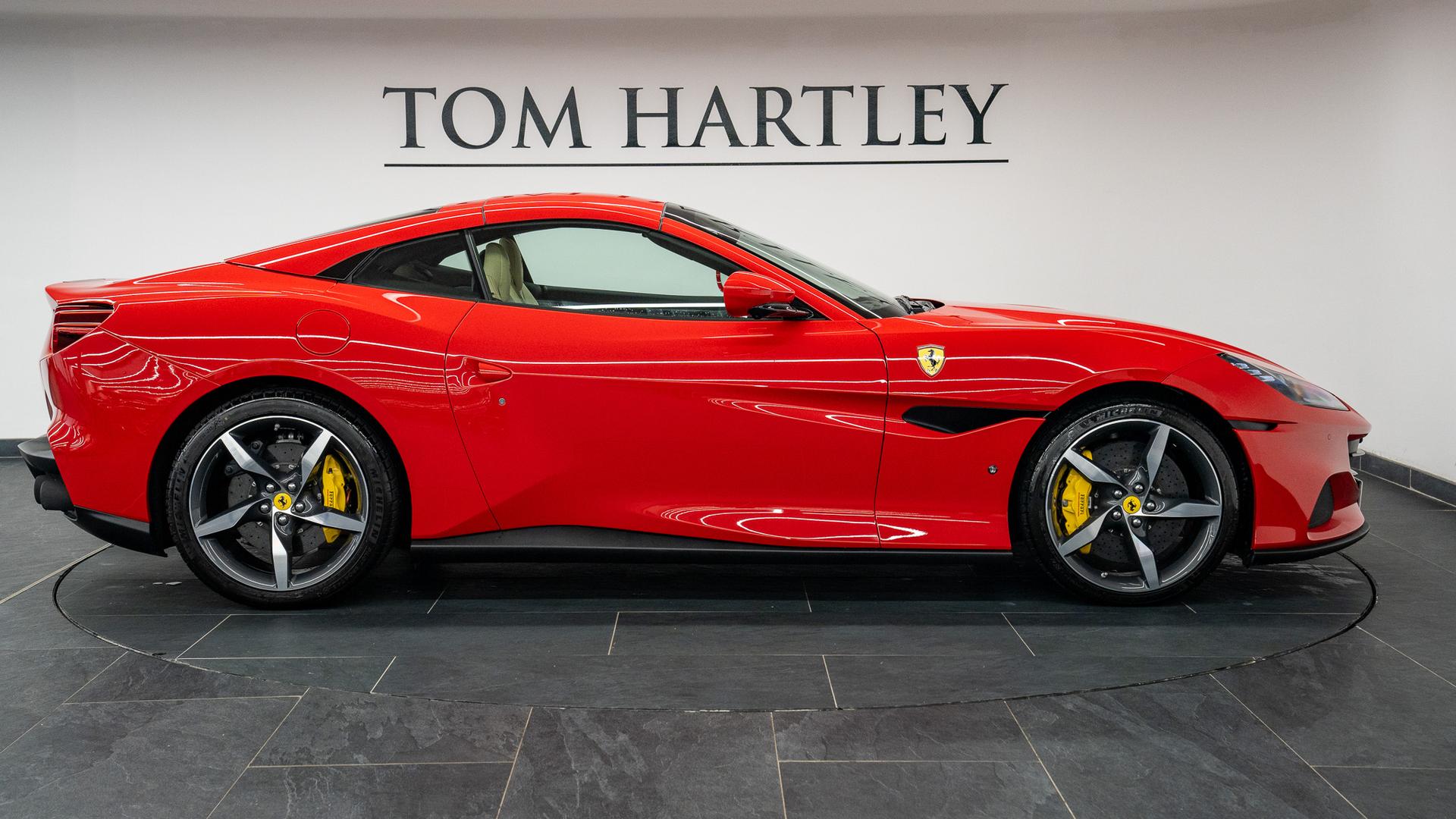 Ferrari Portofino Photo ee4b0580-1077-4880-8fc9-7c493fdb31cd.jpg