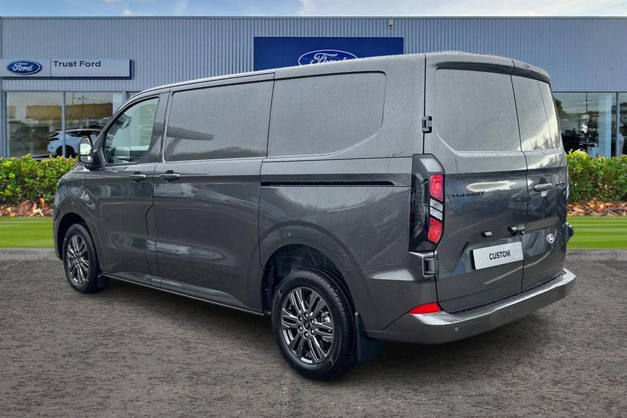 Ford TRANSIT CUSTOM Photo ee4e65c4-df83-4f6d-b04d-b0f2e740f2cc.jpg