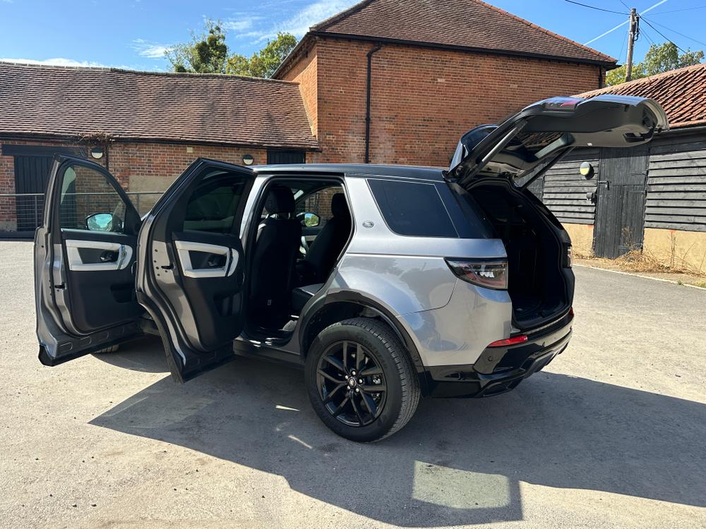 Used Land Rover Discovery Sport 1.5 P270e 12.17kWh Dynamic SE Auto 4WD LJ74DTO 11