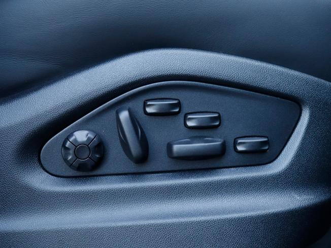 PORSCHE Cayenne Photo 25