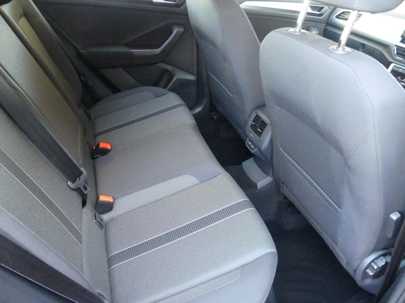 Volkswagen T-Roc Photo ee7537c1-4a52-47f3-bb68-73b6f1c8e839.jpg