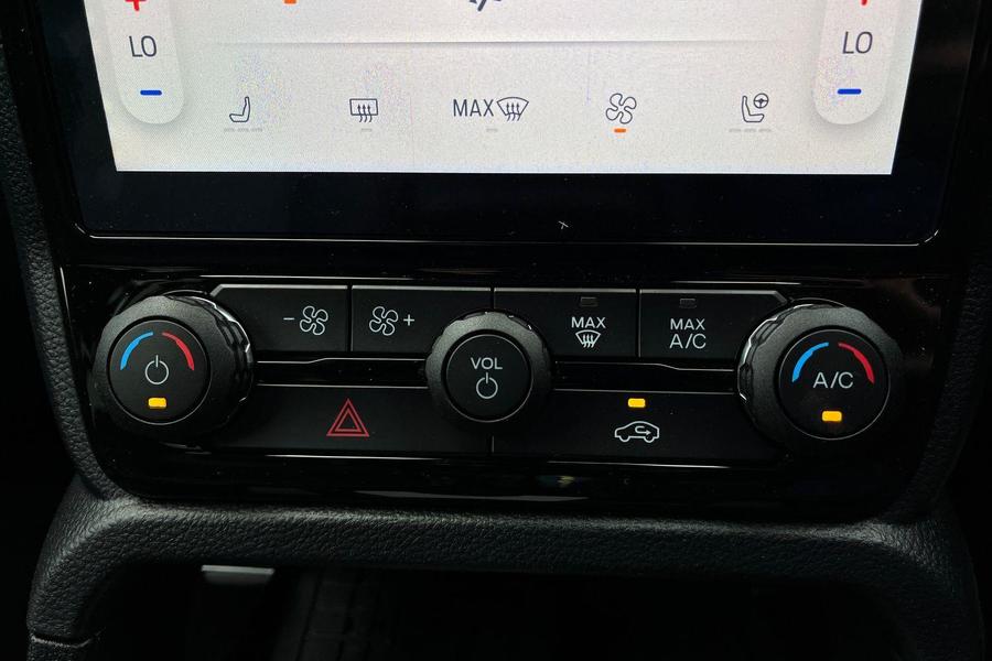 Ford RANGER Photo ee831654-9d60-46cd-97d3-f36d2d7a9747.jpg