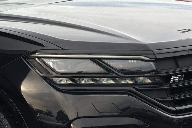 VOLKSWAGEN Touareg Photo 19