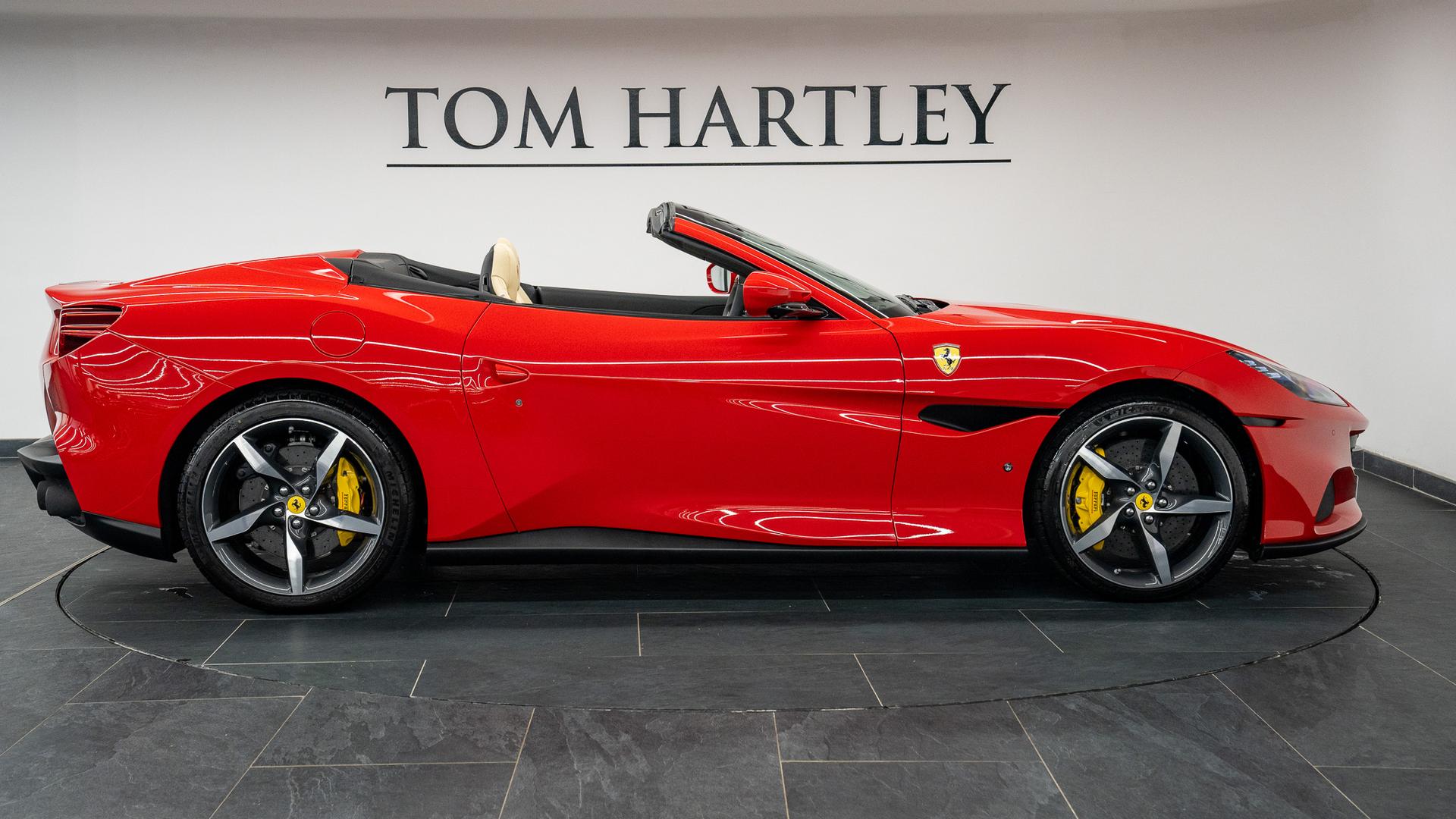 Ferrari Portofino Photo ee938f7e-8a3c-4cd6-8ed5-961a6b5089d8.jpg