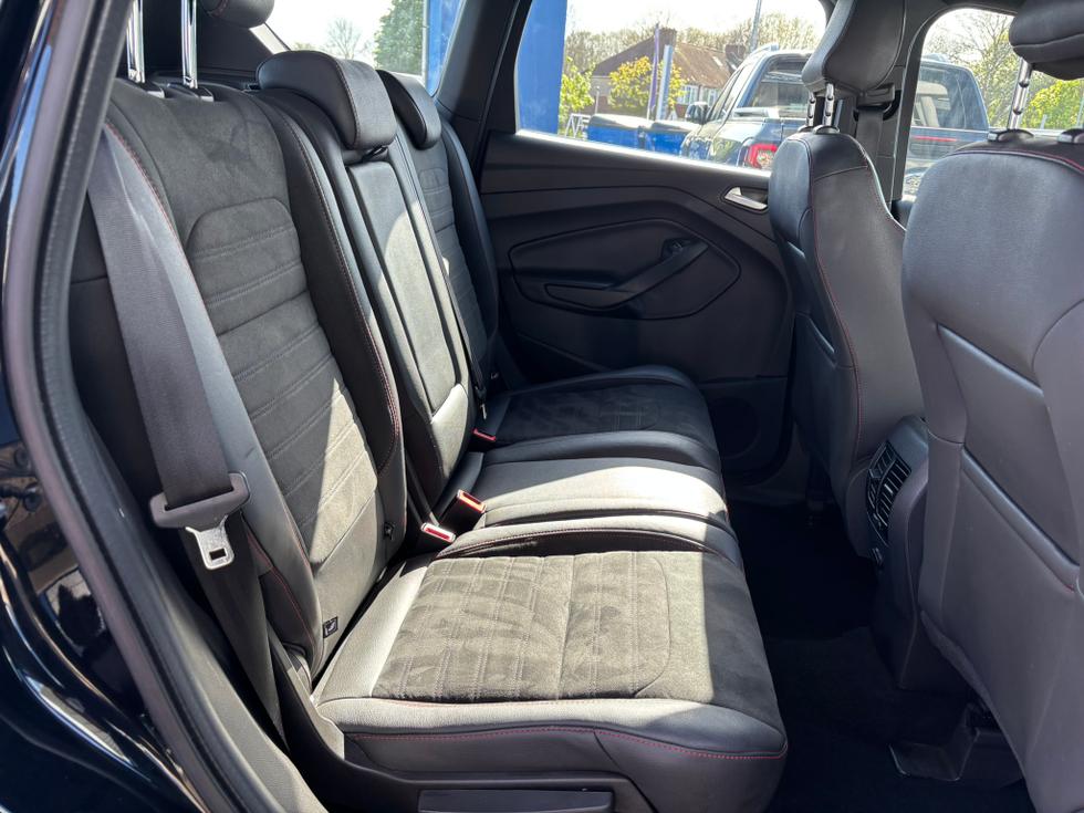 Ford Kuga Photo eea690f9-4b16-4bf9-a647-af43a91e5808.JPEG