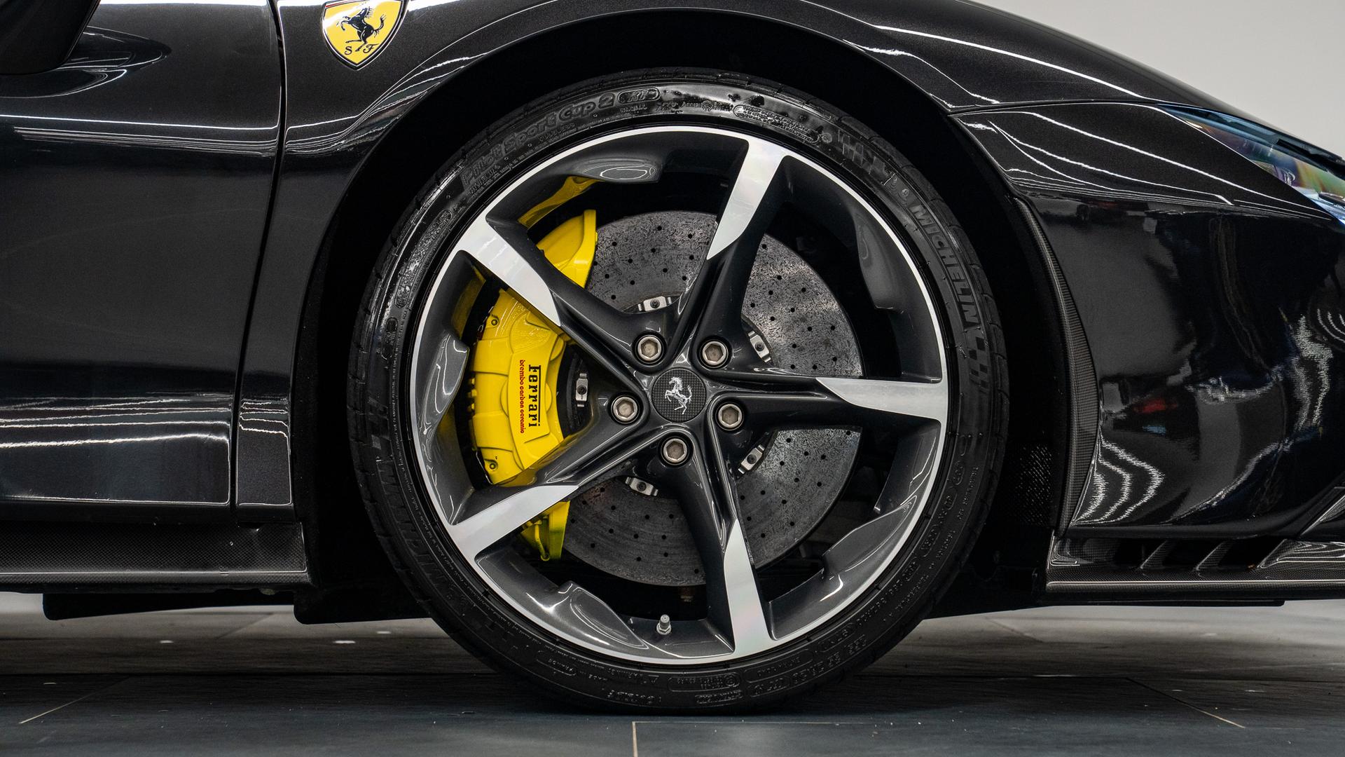 Ferrari SF90 Photo eec246e8-4179-4bcd-95a0-3357c182c472.jpg
