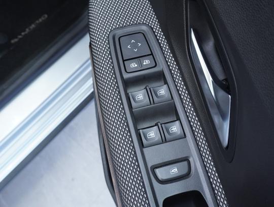 Dacia Sandero Stepway Photo eec53615-1b34-42e6-802c-fde81b453f59.jpg
