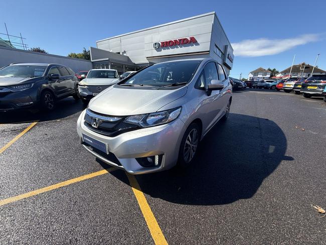 Honda Jazz Photo eec7b0db-cc38-4a68-9d6e-cbacd2222ba6.jpg
