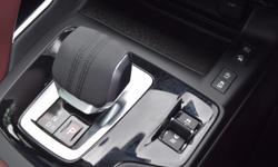 Jaguar E-PACE Photo 25