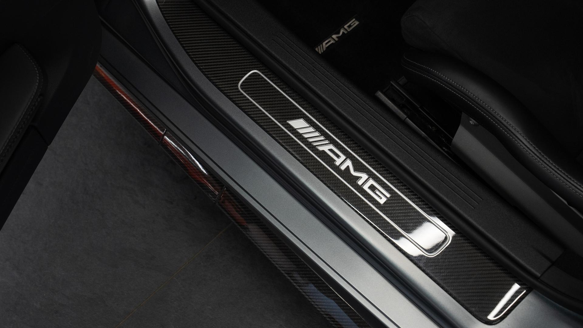 Mercedes-Benz AMG GT Photo ef030b7f-6bdb-4107-a785-2eebe79d5f19.jpg