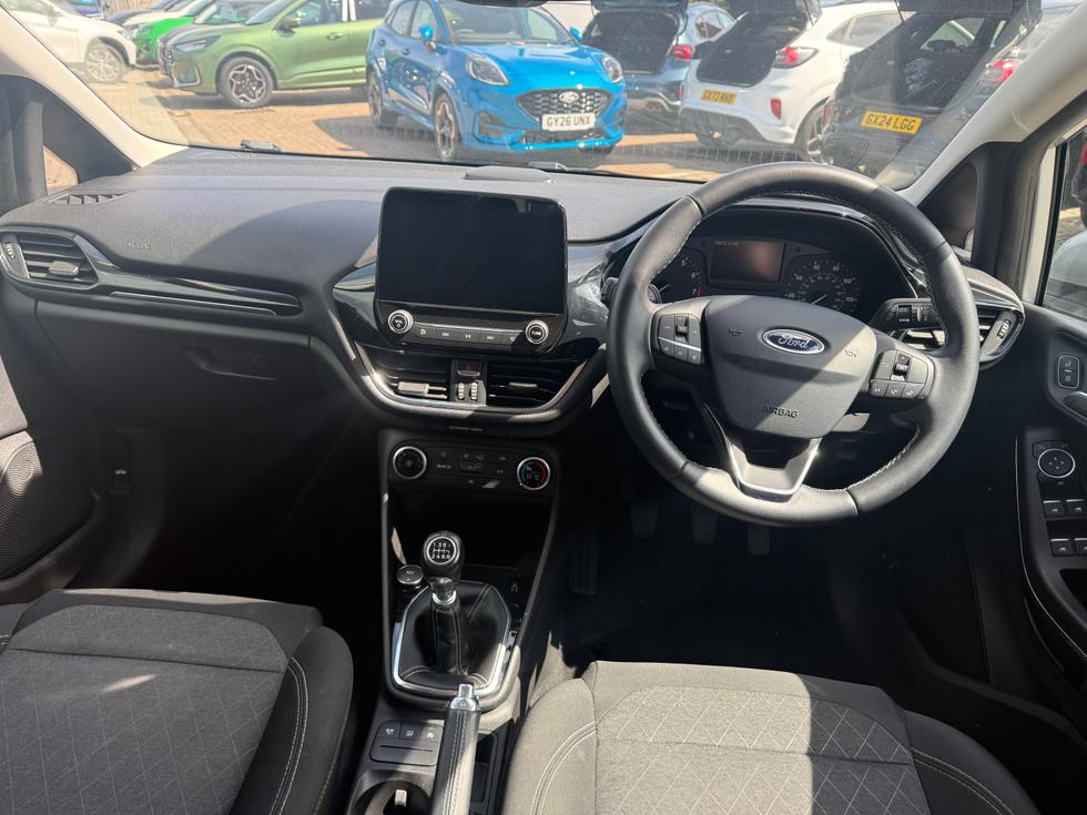 Ford Fiesta Photo ef04dde7-9393-4c5c-ac22-d2183dd44e83.jpeg