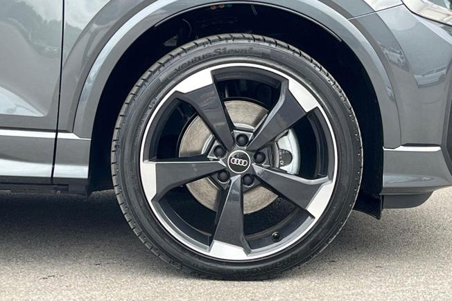 AUDI Q2 Photo 5