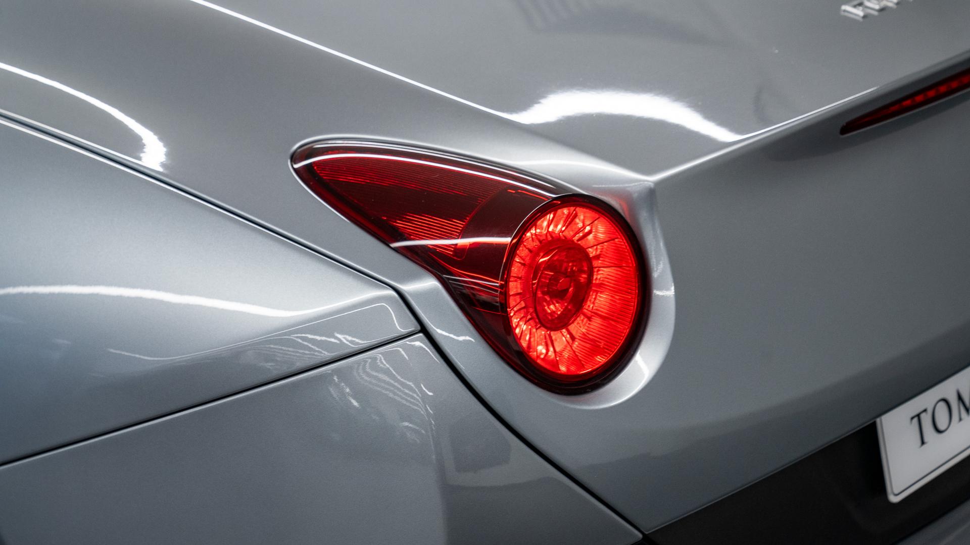 Ferrari California Photo ef21df2e-ef3d-4161-bc44-7852f5bb8f40.jpg