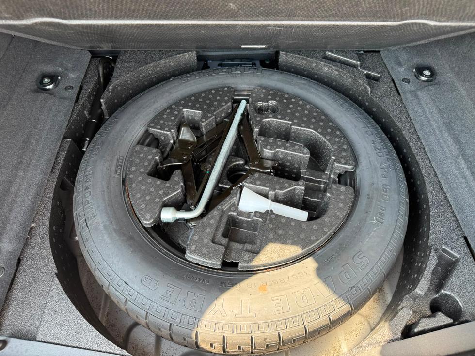 Land Rover Range Rover Evoque Photo ef49fc11-6813-43c0-aa87-536a9c8c0a75.jpeg