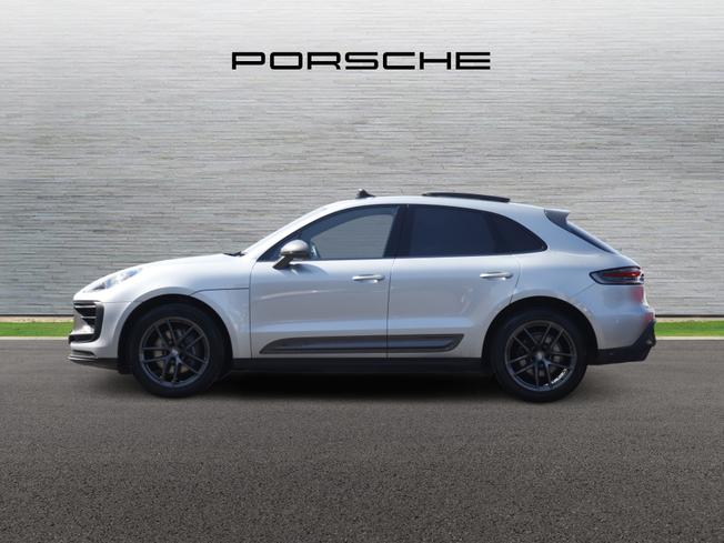 PORSCHE Macan Photo 4