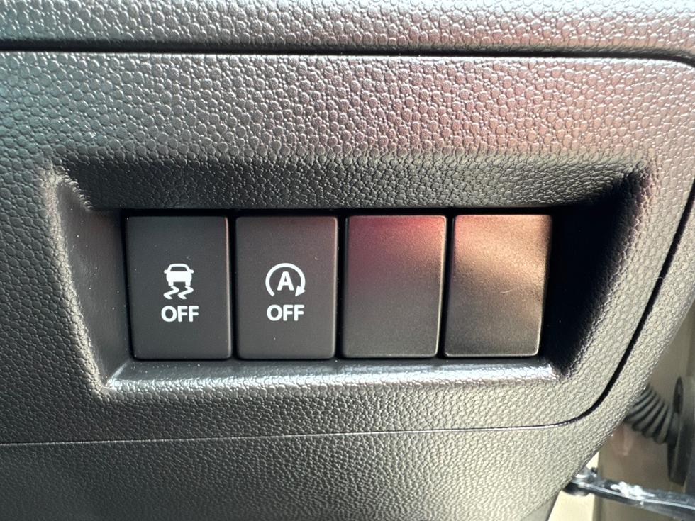 Suzuki Ignis Photo ef5ab0c3-aedb-43d7-98f7-a6b091708e4a.JPEG
