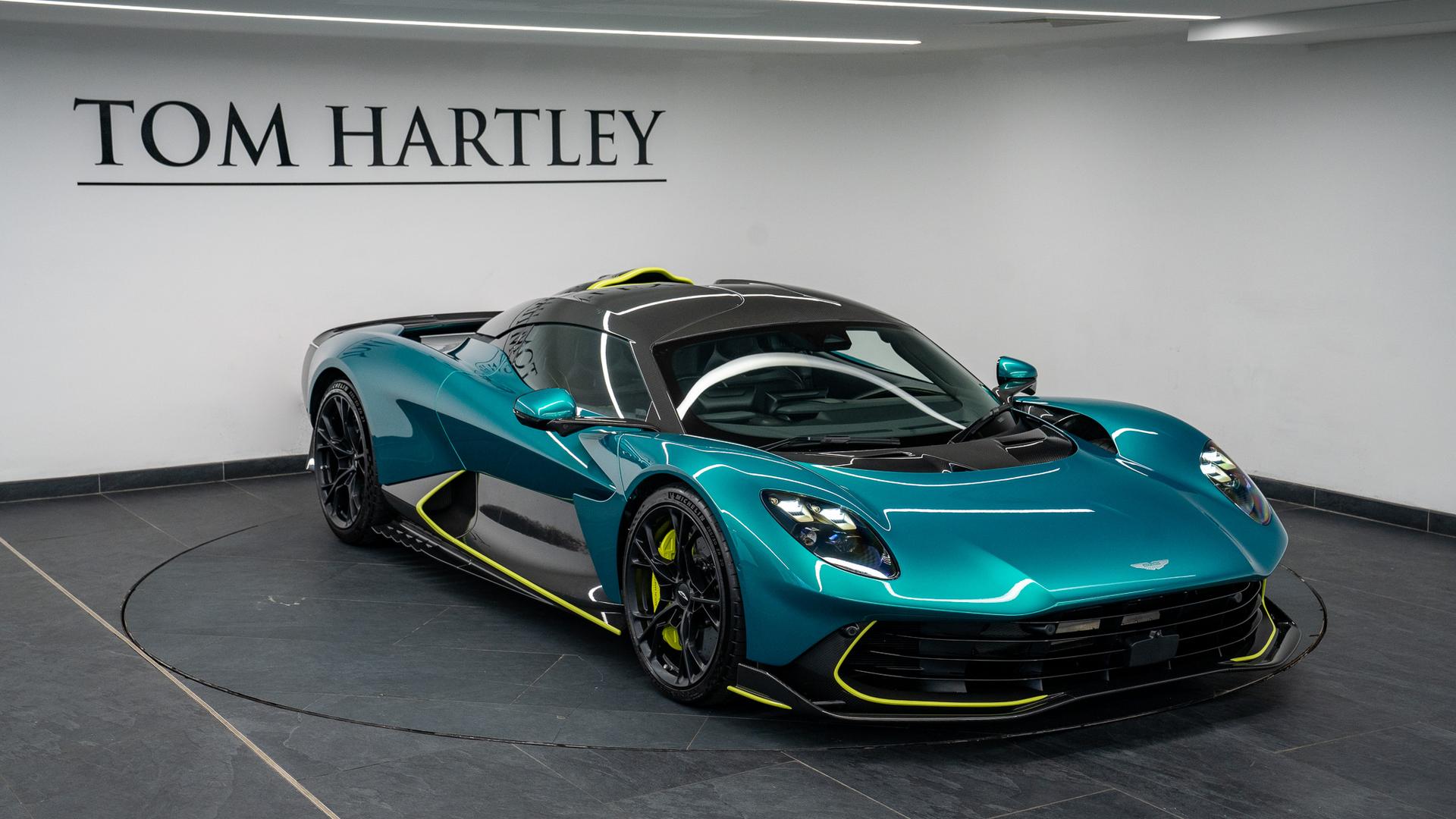 Aston Martin Valhalla Photo ef703ba0-5722-4340-9352-054b0ee21405.jpg