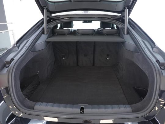 BMW i4 Photo ef709030-ce88-4825-9f8c-0717eef97657.jpg