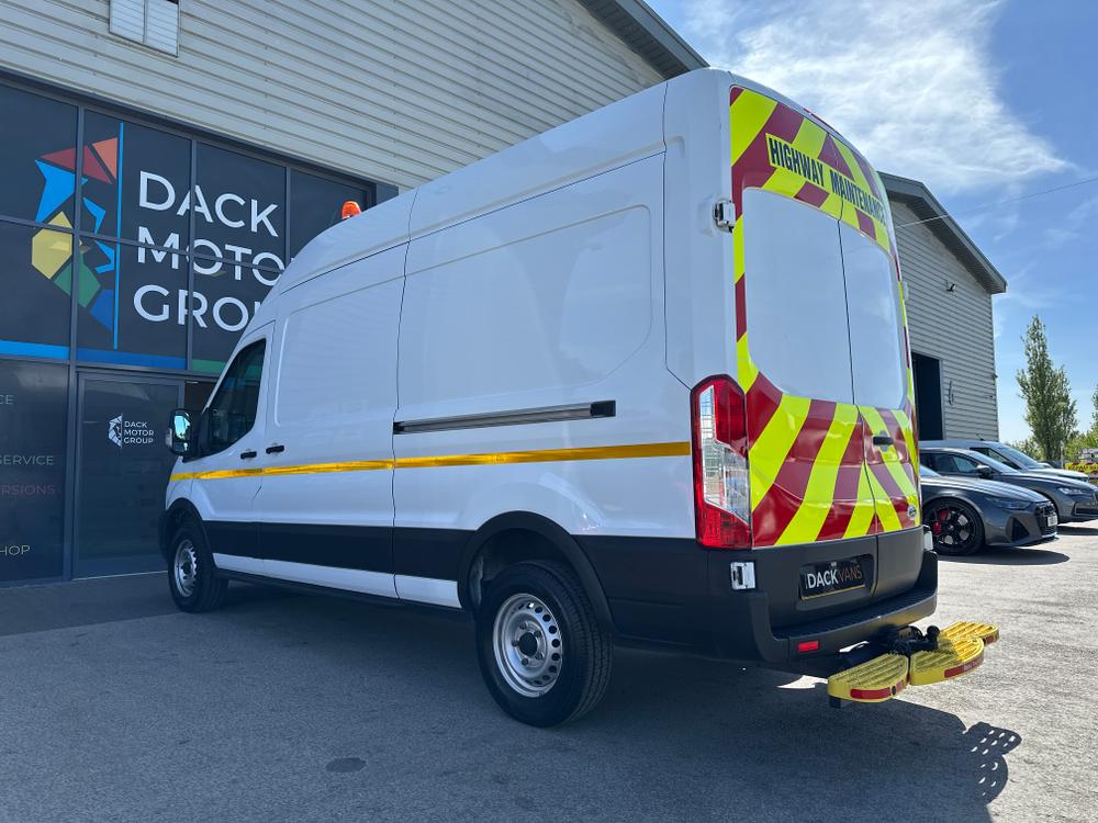 Ford Transit Photo ef72081c-c452-4c34-8006-f81014e30a5c.jpg