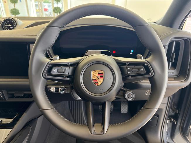 PORSCHE Cayenne Photo 17