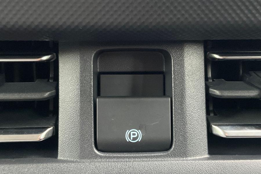 Ford E-TRANSIT CUSTOM Photo ef831354-aa7a-4b4b-bf02-bbed6e449f7a.jpg