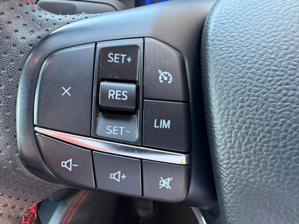 Ford Kuga Photo ef900d84-fe28-490e-bdbb-034dc5f03395.jpeg