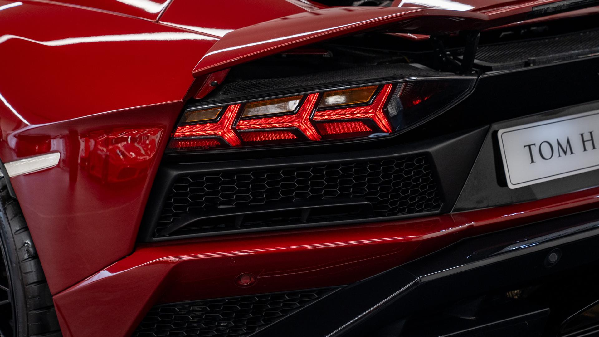 LAMBORGHINI Aventador Photo ef91db35-98d7-4ae9-bf94-7585f5d7e916.jpg