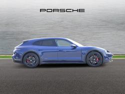 PORSCHE Taycan Photo 3