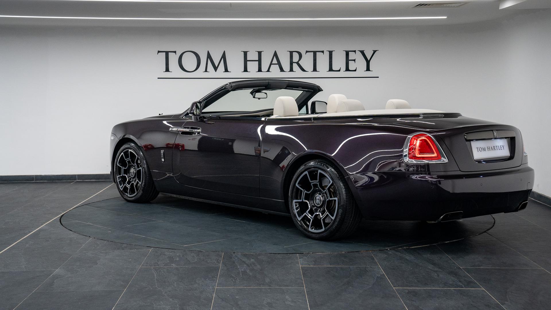 Rolls-Royce Dawn Photo efbf43ee-b2c5-43c8-90ff-2b55da02af86.jpg
