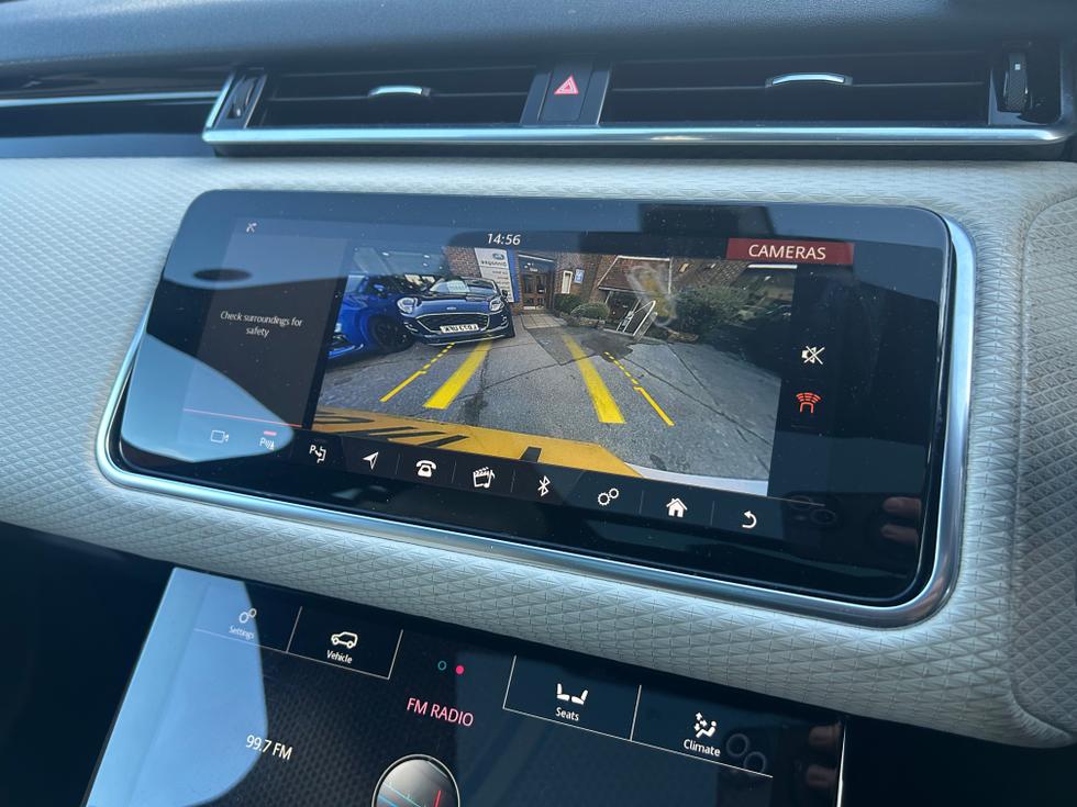Land Rover Range Rover Velar Photo efc134c0-41a6-4857-9dfb-b3ab01f406ad.jpeg
