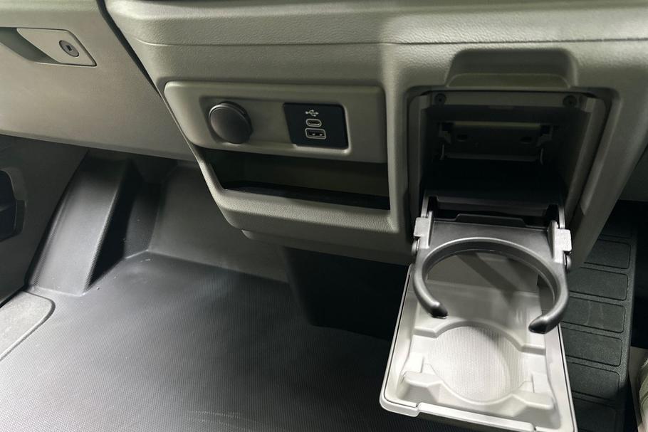 Used Ford TRANSIT CUSTOM CUSTLIMPHEV01 29