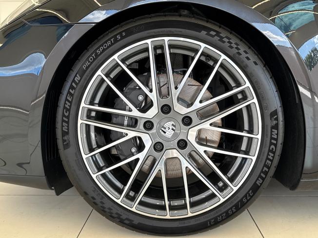 PORSCHE Panamera Photo 29