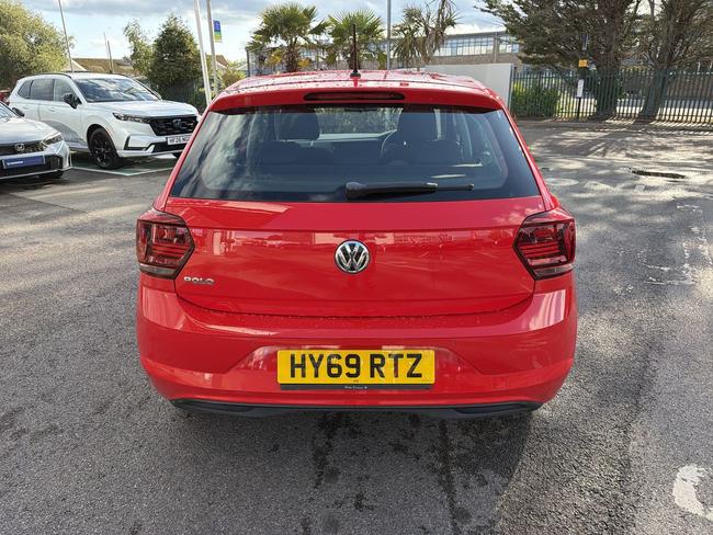 Volkswagen Polo Photo efdf925d-1132-446a-9ee5-021a6dbd4861.jpg