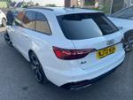 Audi A4 Avant Photo 1