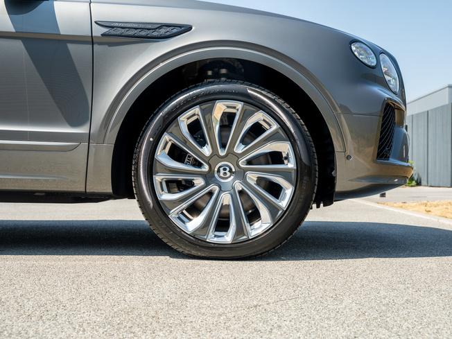 BENTLEY Bentayga  Photo 6