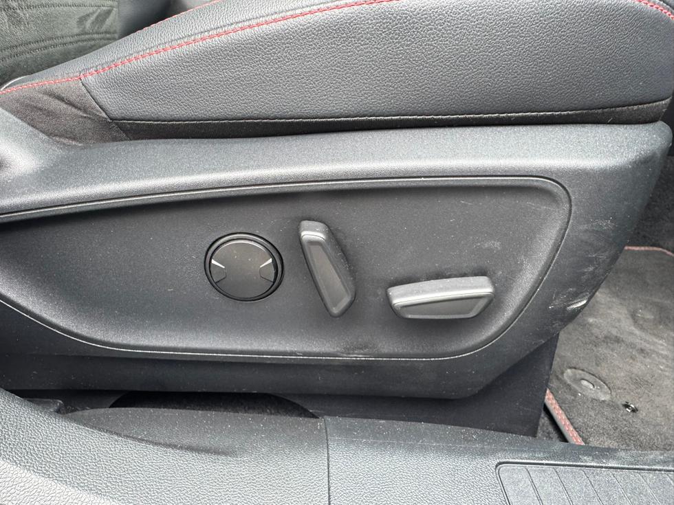 Ford Kuga Photo f024ced7-4b3a-43a8-a9fc-6fe0e26b5a63.JPEG