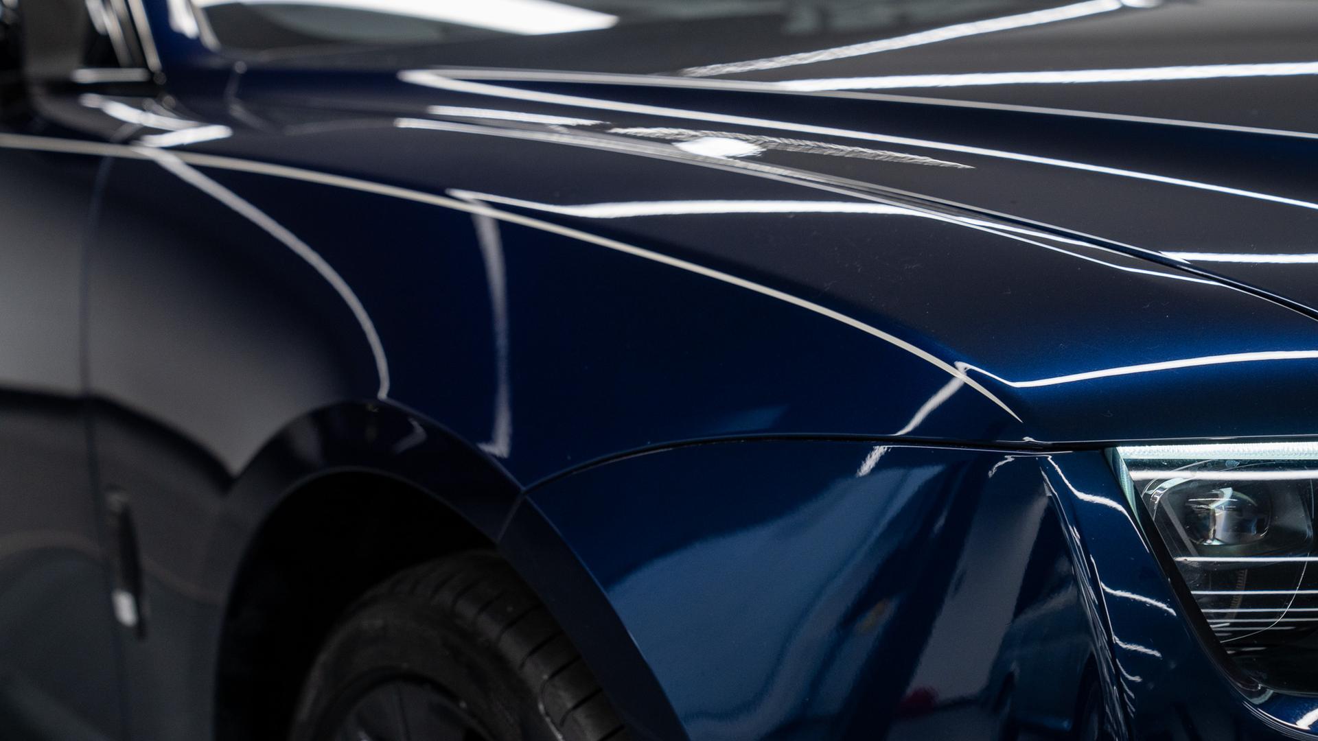 Rolls-Royce Ghost Photo f026628f-f71b-49e7-a81b-11b11baed1c2.jpg